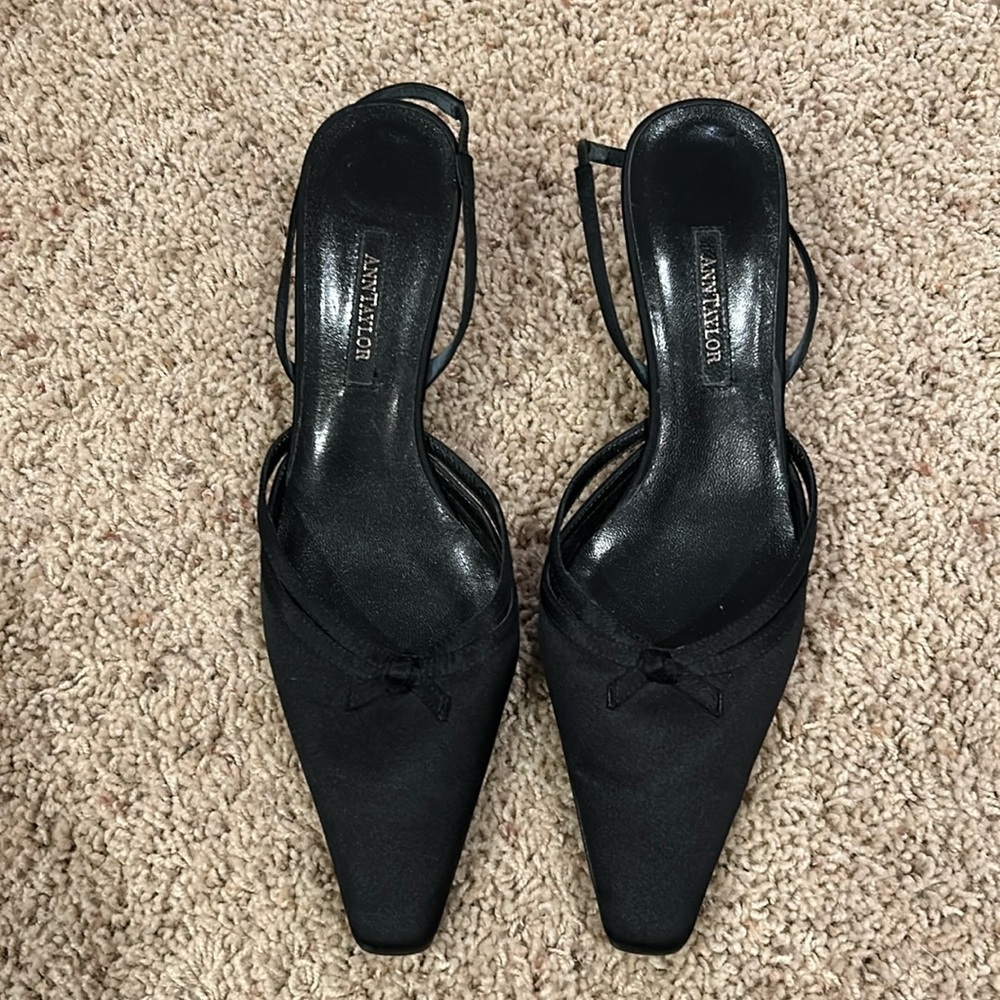 Vintage Ann Taylor kitten heel